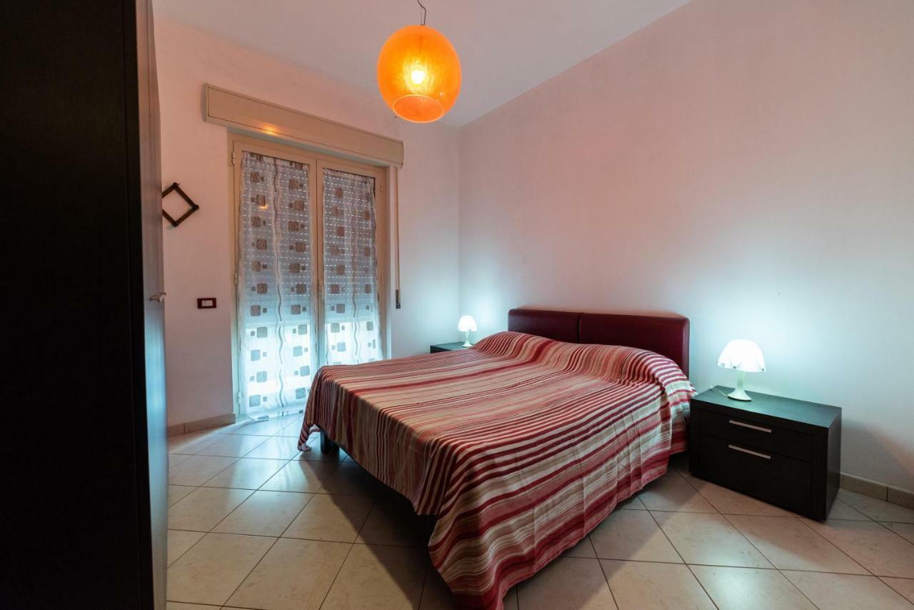 Ferienwohnung Il Gabbiano In Citta Palermo Exterior foto