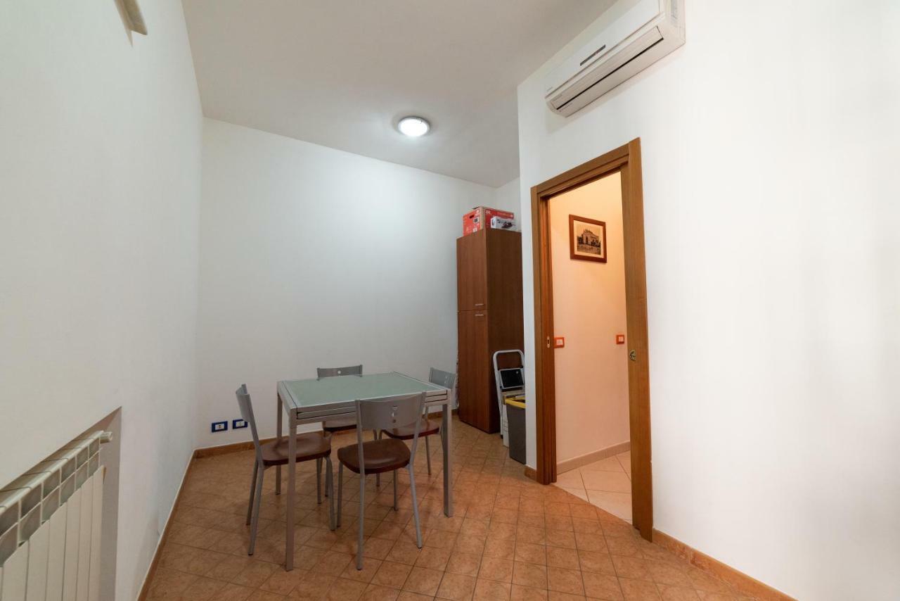 Ferienwohnung Il Gabbiano In Citta Palermo Exterior foto